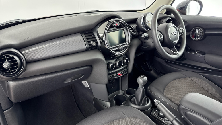 MINI Hatchback 1.5 Cooper Classic II 3dr [Comfort Pack] Petrol Hatchback